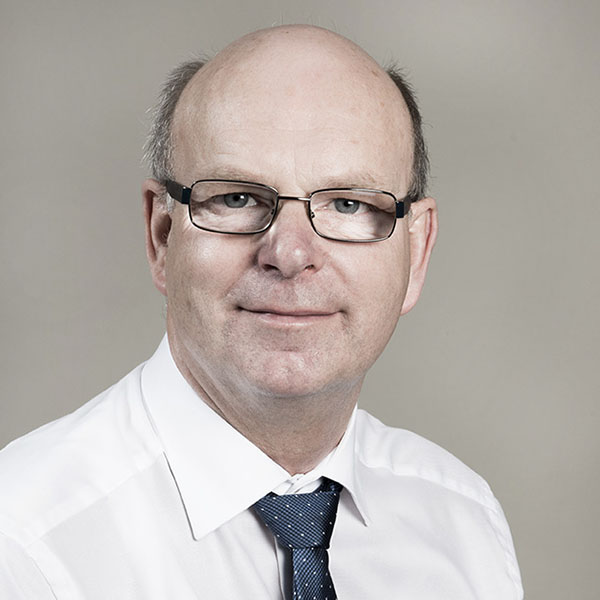 Dipl-Ing. Hartmut Behncke: Geschäftsführer Dipl.-Ing. Hartmut Behncke: Geschäftsführer der Leitek